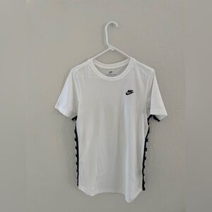 Nike Advanced Taping Men's Shortsleeve T-Shirt White/Black 877086-100.